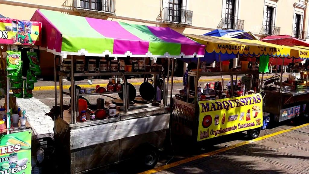 Merida en Domingo Street food