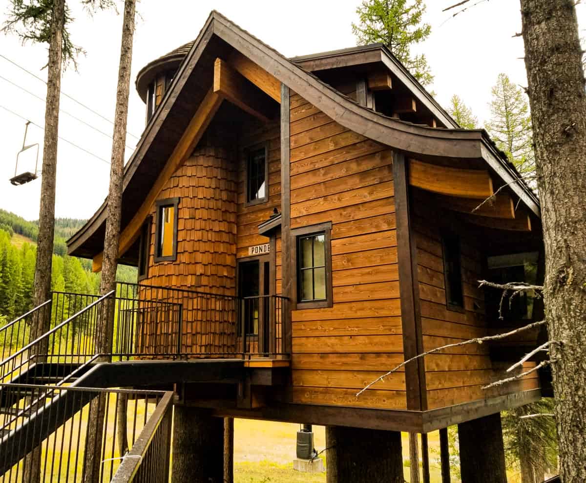 Cedar sided chalet in the trees