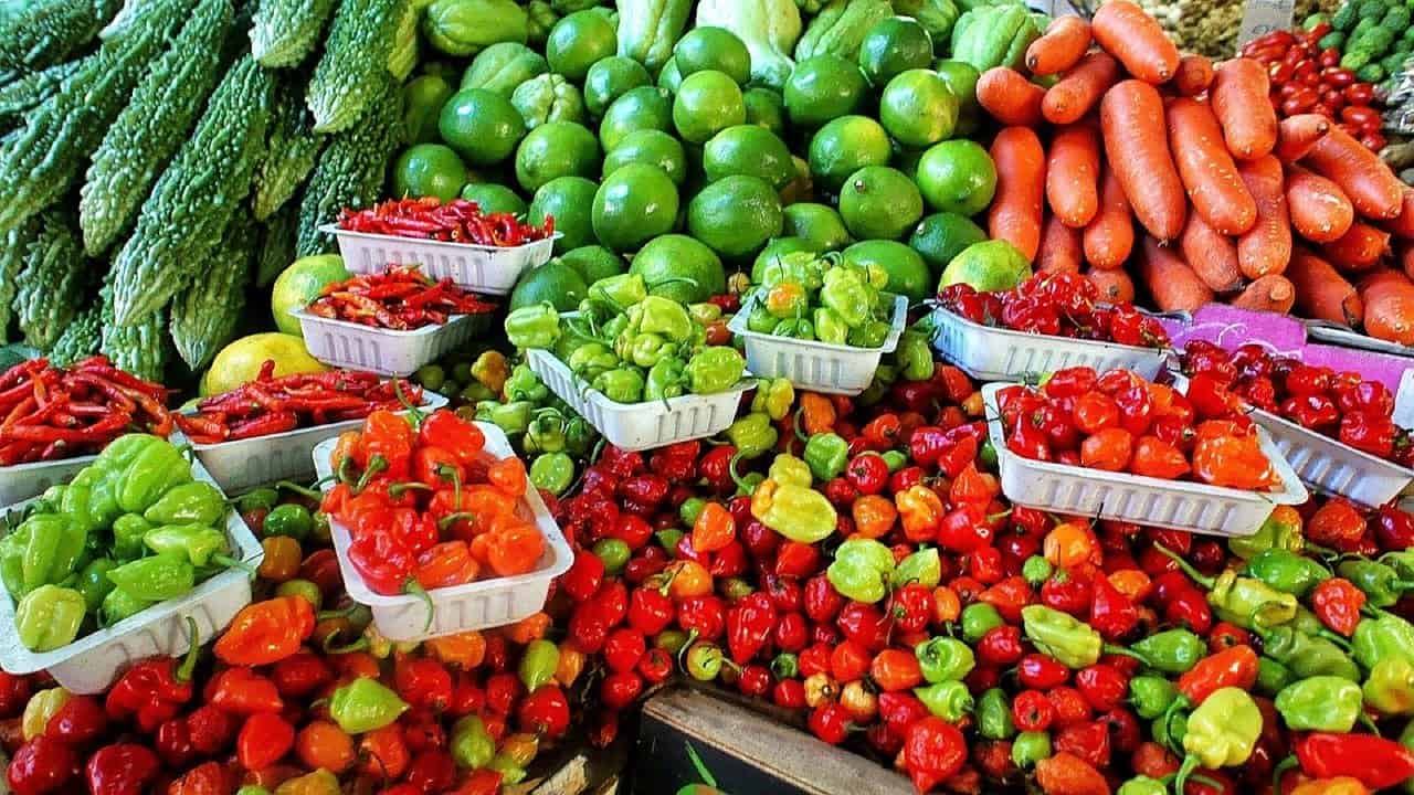 Display of fresh produce